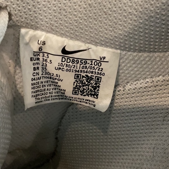 Nike Air Force 1 Shoes - Picture 13 of 14